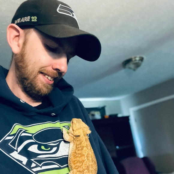 Meet your Posher, Brad - Picture 1 of 1